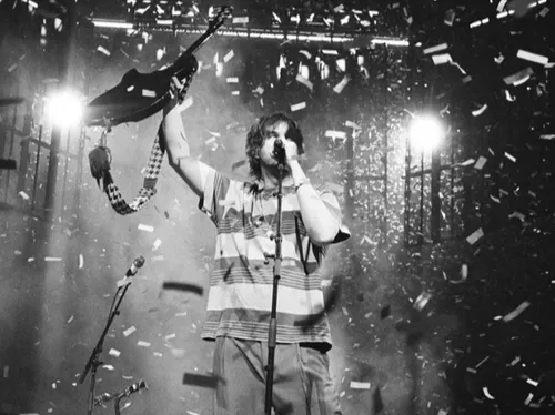 Tame Impala remporte le Grammy du meilleur titre électro avec End...