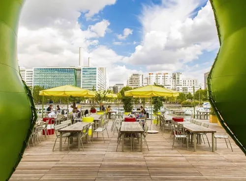 A Paris, le Wanderlust et FVTVR contraints de fermés