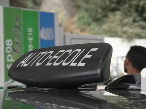 La flambée du carburant menace les auto-écoles