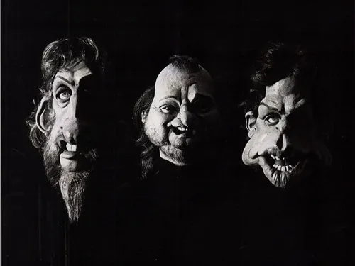 GENESIS - LAND OF CONFUSION