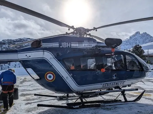 Avalanche mortelle en Ariège : un skieur de randonnée emporté au...