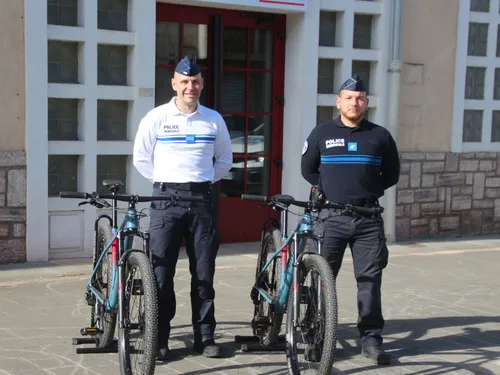 Saint-Girons : la police municipale équipée de VTT pour renforcer...