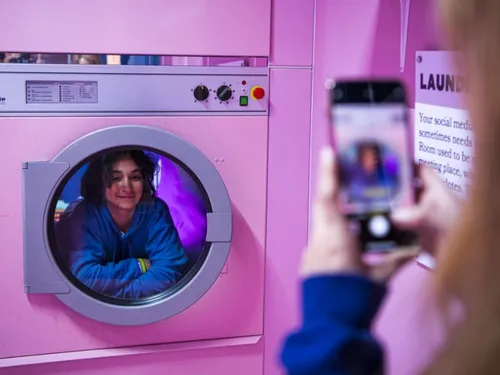 Youseum, un "musée" à selfie pour les adeptes d’Insta et TikTok