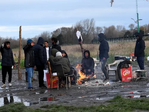 Les dégradations de tentes de migrants terminées à Calais ? Pas si sûr