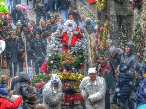 Essonne : le plus "merveilleux village de Noël" ouvre ses portes à...