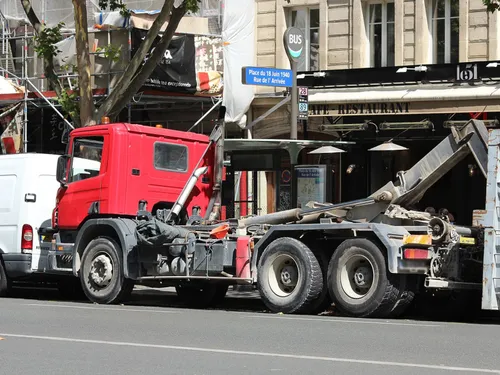Essonne : une cycliste décède percutée par un camion-benne