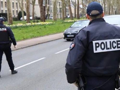 À Paris, une enquête ouverte suite à l'interpellation d'un homme...