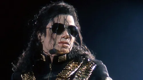 Collector du Jour : « Earth Song » de Michael Jackson