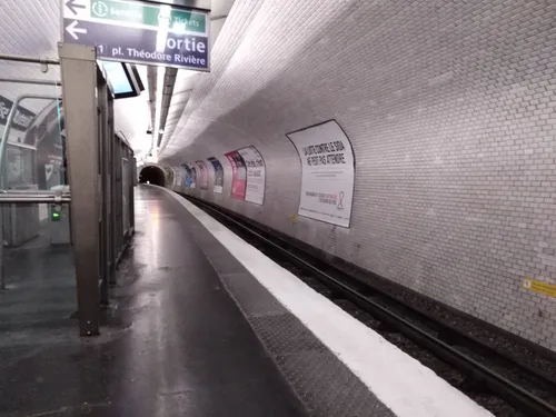 Seulement 500 voyageurs par jour : voici la station de métro la...