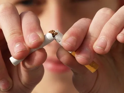 Prix du paquet, puffs, espaces sans tabac : un plan de lutte contre...