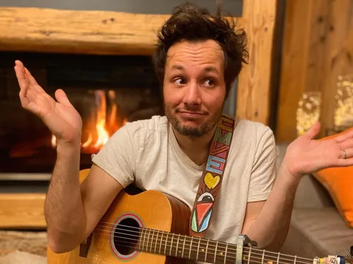 Le chanteur Vianney arrête la scène !