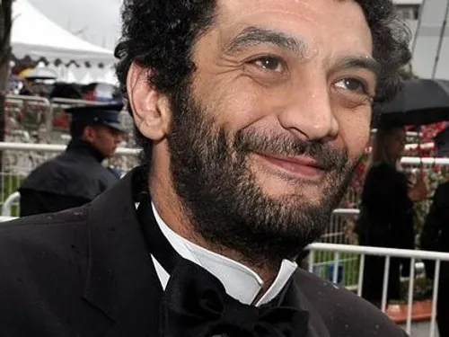Orly : des figurants recherchés pour une série avec Ramzy, Vincent...
