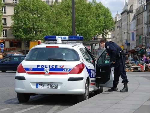 Nouvelle alerte à la bombe dans une école élémentaire à Paris