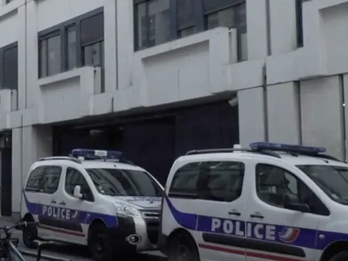 Un policier parisien insulte une femme victime d'agression sexuelle...
