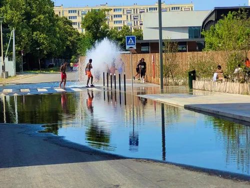 Canicule : surveillance renforcée des bouches à incendie en...