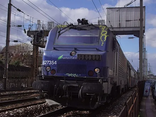 Val-d’Oise : un petit garçon de 9 ans meurt percuté par un train de...