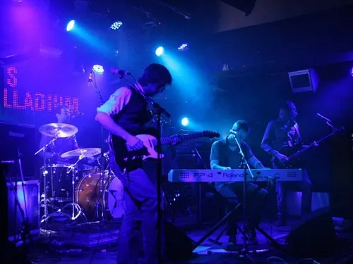 Le « Bus Palladium », club mythique de Pigalle, va fermer ses portes