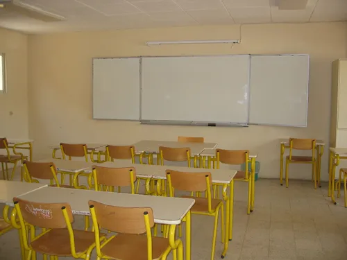 Des établissements scolaires évacués après des menaces d'attentat...
