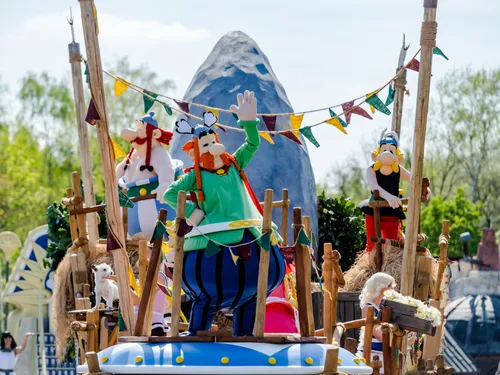 Banquet, nouveautés et nocturne : le Parc Astérix passe à l’heure...