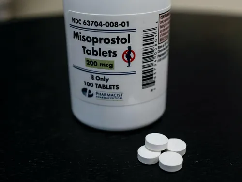 Pénurie de pilule abortive : des tensions dans certaines pharmacies...