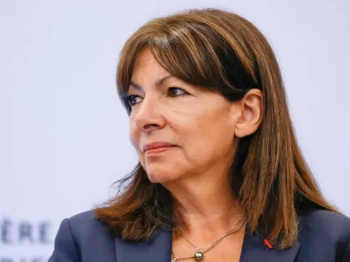 Le Parquet national financier mène des perquisitions ce mardi à...