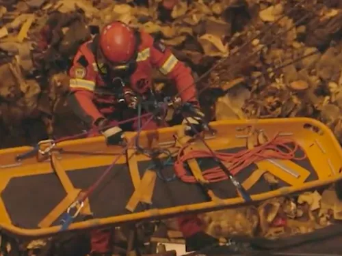 Chute d'un camion poubelle dans l'incinérateur : le conducteur...