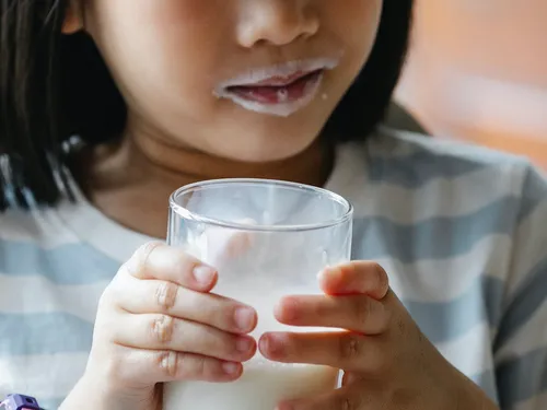 Mauvais goût, drôle d’odeur : des bouteilles de lait rappelées dans...