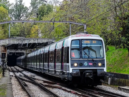 Poser une RTT ou télétravailler : le RER B totalement à l’arrêt...