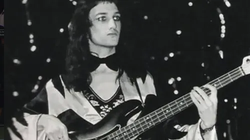 Barry Mitchell, ancien bassiste de Queen, est mort