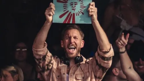 Calvin Harris lance la summer season avec "Satisfy"
