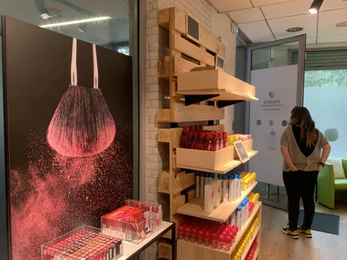 Emmaüs Solidarité : des centres de beauté & bien-être pour les plus...