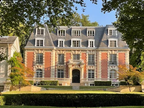 Le château de la Star Academy va être vendu aux enchères