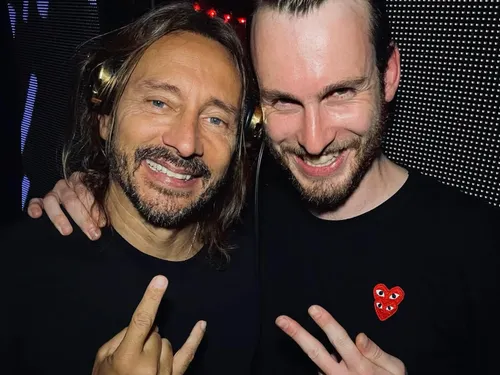 Inspiré par Bob Sinclar, ce DJ mixe dans les boulangeries !