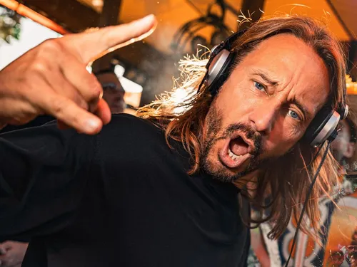 Bob Sinclar réclame de l'argent à un domaine viticole !