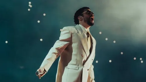 Bad Bunny termine l'année en beauté