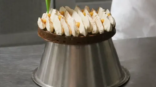 Bordeaux : la pâtisserie éphémère sur le thème d'Alice au pays des...