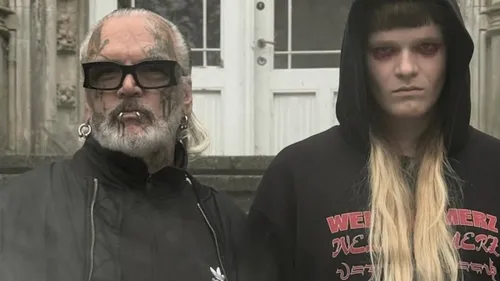 Le physio du Berghain expose à Paris