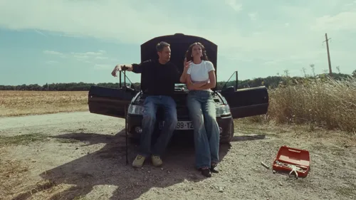 Grand Corps Malade emmène Styleto en road-trip dans son nouveau clip