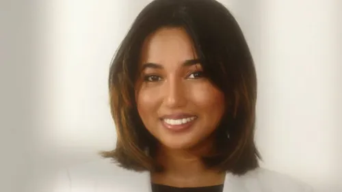 La gagnante de la Star Ac’, Anisha Jo fait deux annonces pour la...