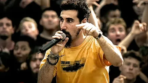 Il était une fois: "Chop Suey" par System Of A Down