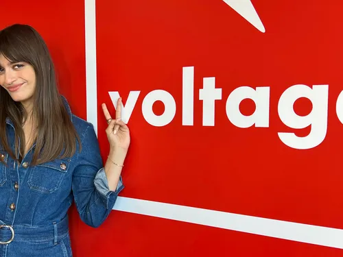 Clara Luciani nous dévoile ses collaborations de rêve !