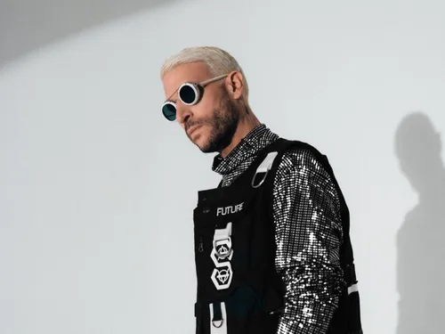 « Doing Nothing » : Don Diablo et Nelly Furtado collaborent pour un...