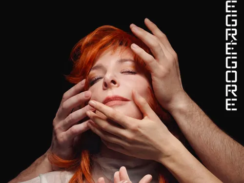 Mylène Farmer officialise la date de sortie d’"Égrégore" son nouvel...