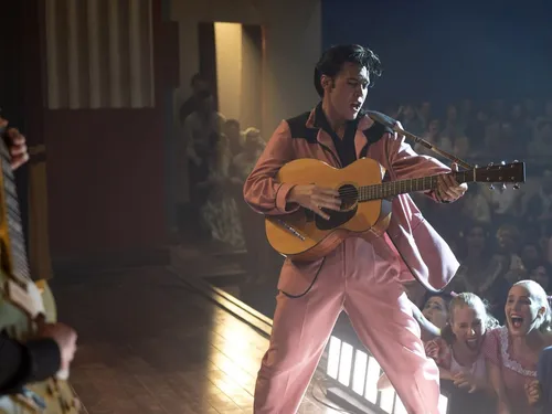 La bande-annonce d’Elvis, le biopic sur le King, enfin révélée (VIDEO)