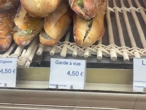 Un sandwich baptisé « garde à vue » fait le buzz dans une...