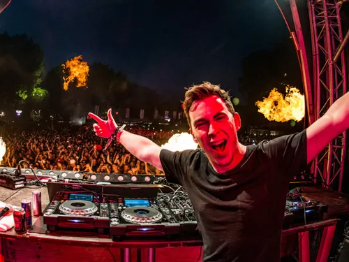 10 ans de « United We Are » : Hardwell donnera un show spécial à...