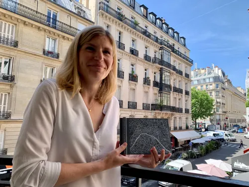 Quand un fragment des toits de Paris se transforme en objet design
