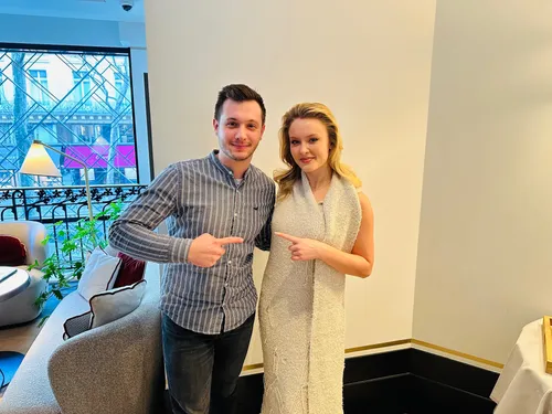 Zara Larsson en interview sur Voltage : l’amour au centre de son...