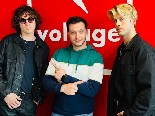 Réécoutez l’interview de Ofenbach dans le Warm Up !
