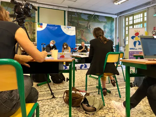Rentrée scolaire : le principal syndicat d'enseignants demande des...